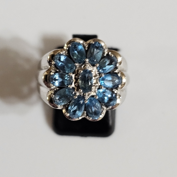 Heng Ngai Jewelry - Designer Heng Ngai London Blue Topaz & Diamond Ring Size 7.5